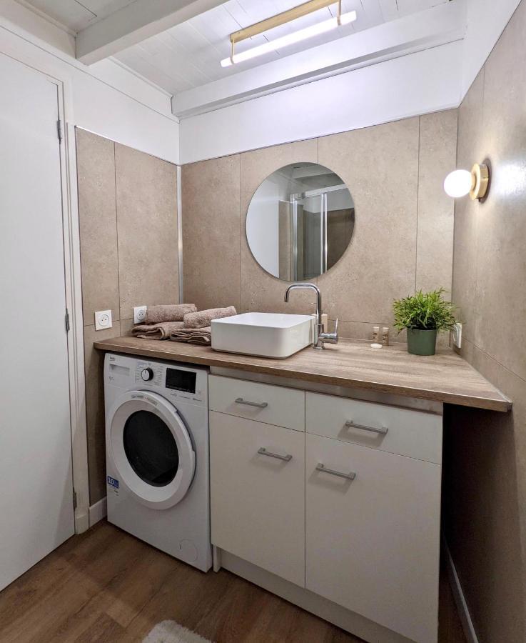 Joli appartement de charme rénové en centre ville Aubenas Exterior foto