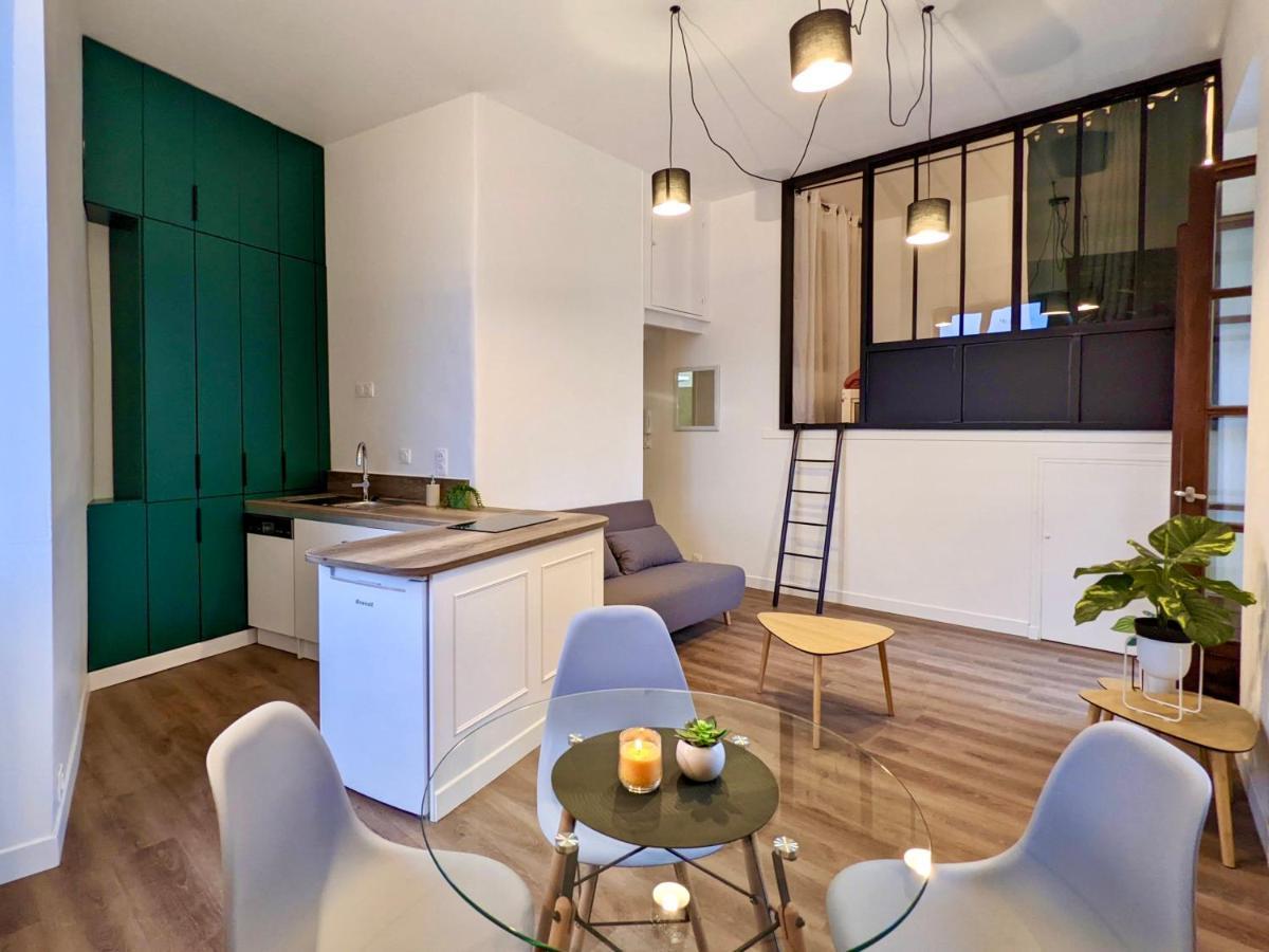 Joli appartement de charme rénové en centre ville Aubenas Exterior foto